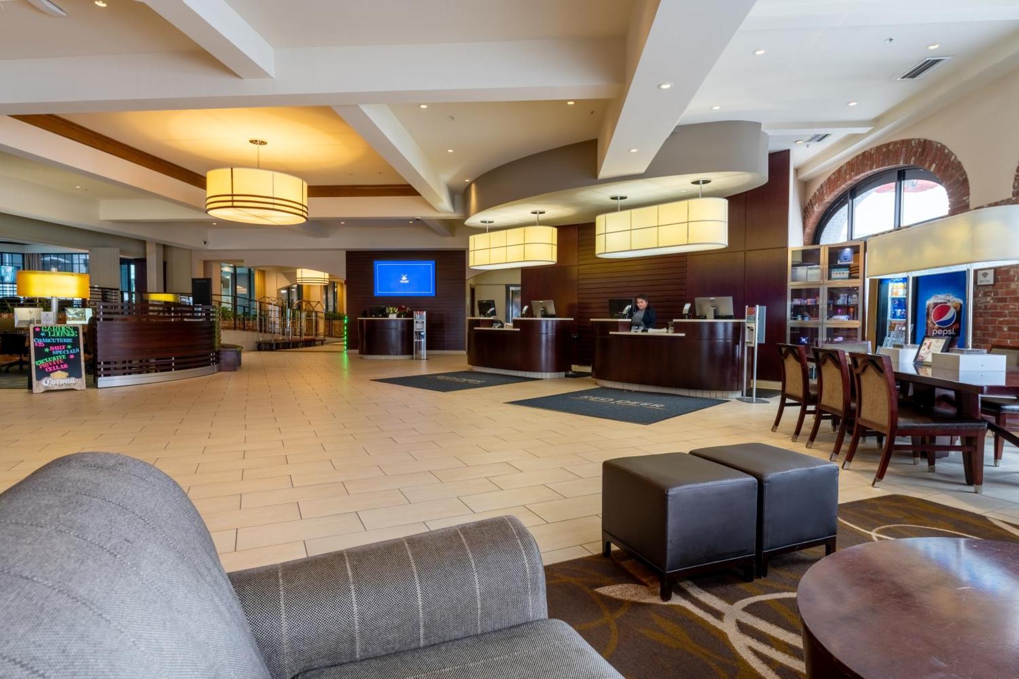 Red Deer Resort & Casino Exteriér fotografie